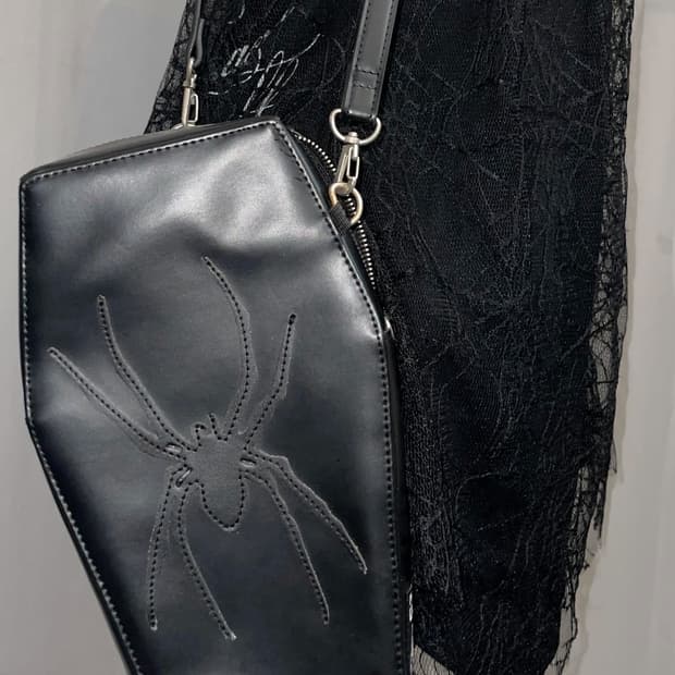 Kill star 킬스타 관모양 백