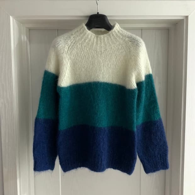 할리 오브 스코틀랜드 x 빔즈 라이트 니트