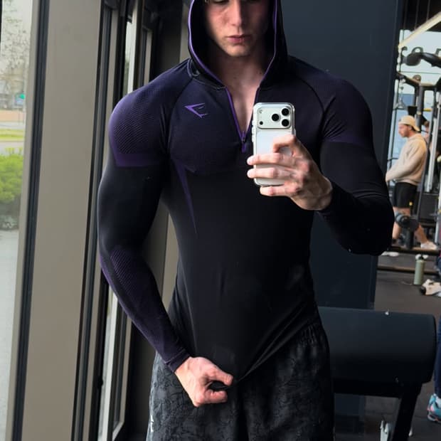 짐샤크 오닉스 V5 후드 퍼플 M 새제품 판매합니다