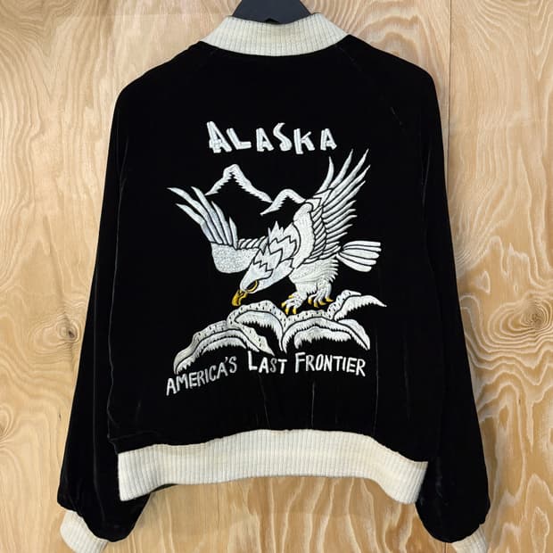 Sco By Johnbull 리버시블 수베니어 스카쟌