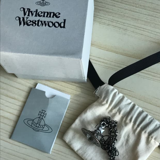 비비안웨스트우드 orb목걸이 블랙