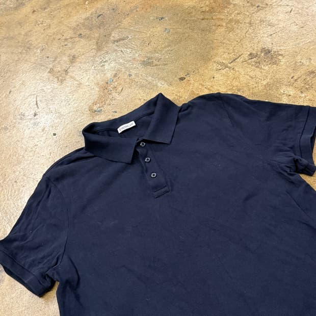 [정품] 몽클레어 네이비 반팔 폴로티셔츠 b15