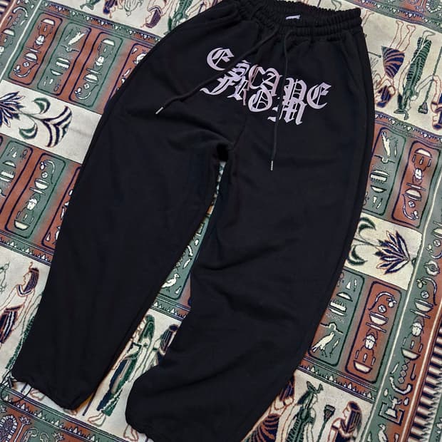 ESCF x PGSS 25ss 센터 핑크 프린팅 스웻 조거팬츠