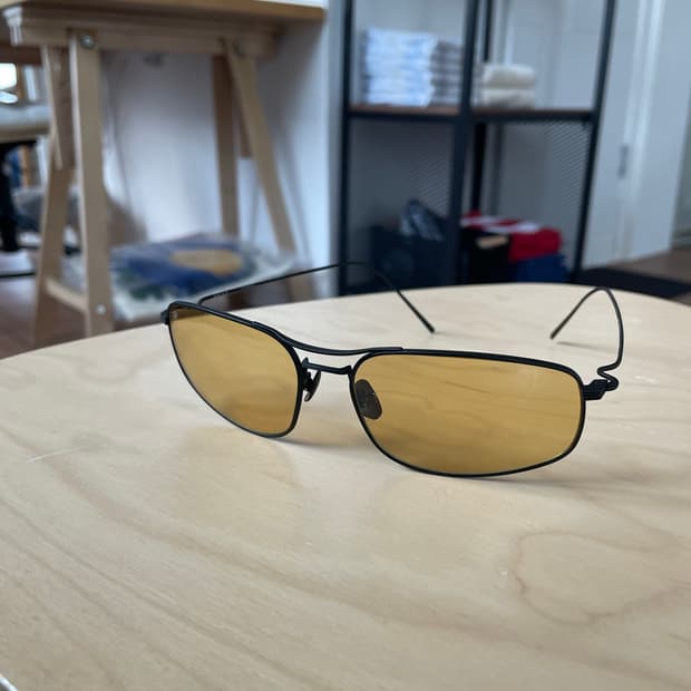 Akila MAL 아킬라 선글라스 말 (black / yellow)