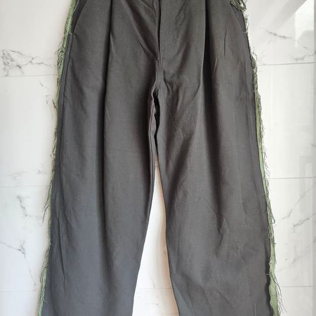 Henrik vibskov trunk show flat pants M