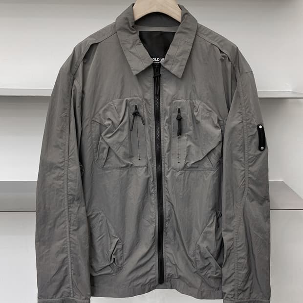 어콜드월 22ss 트렐릭 나일론 집 자켓