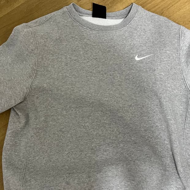 나이키 맨투맨 (L)