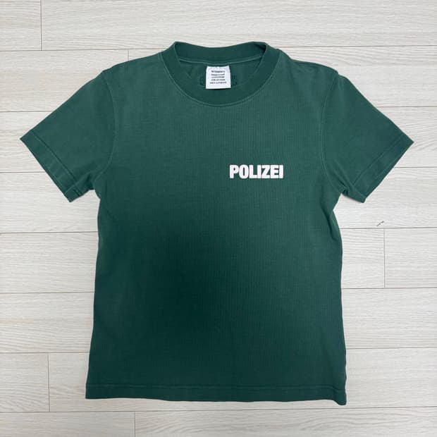 베트멍 POLIZEI 티셔츠 M