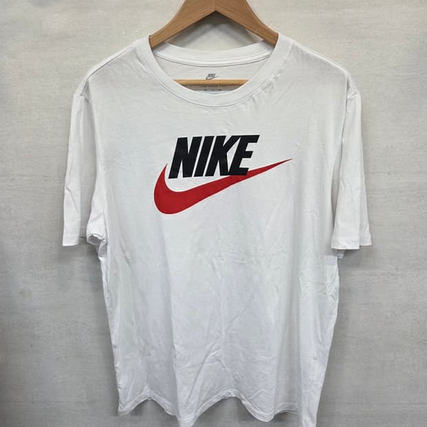 나이키 스포츠웨어 아이콘 푸츄라 반팔 L xl