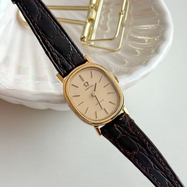 오메가 드빌 오벌 수동 시계