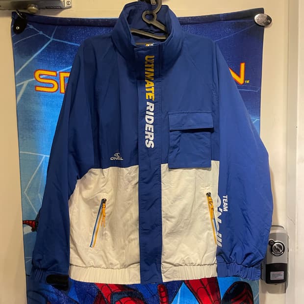 오닐 바람막이 사이즈s 실측100