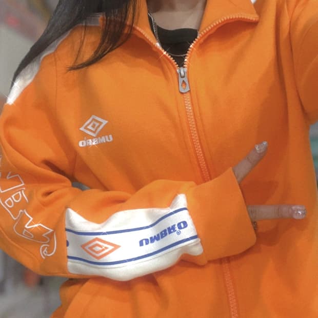 엄브로 사이드로고 트랙탑 
