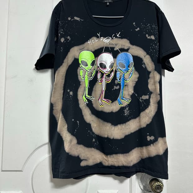 R13 에어리언 반팔티