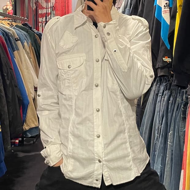 [IM] vintage 화이트 자수 엠보 큐빅 셔츠