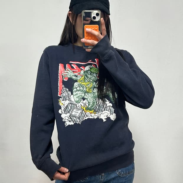 00s 스투시 고질라 그래픽 크루넥 맨투맨 네이비