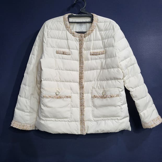 아 테스토니 구스다운 경량패딩