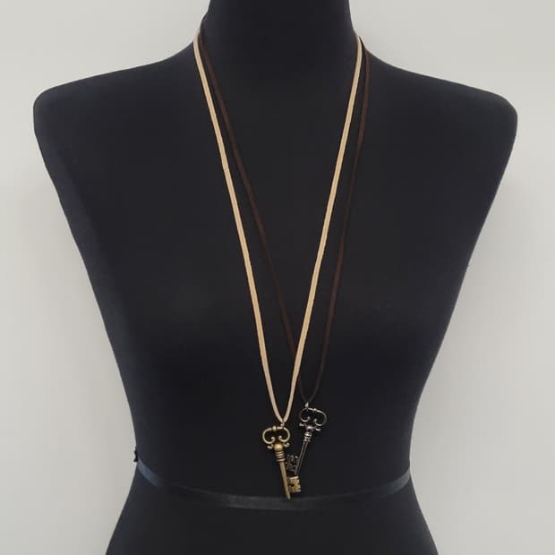 vintage necklace set