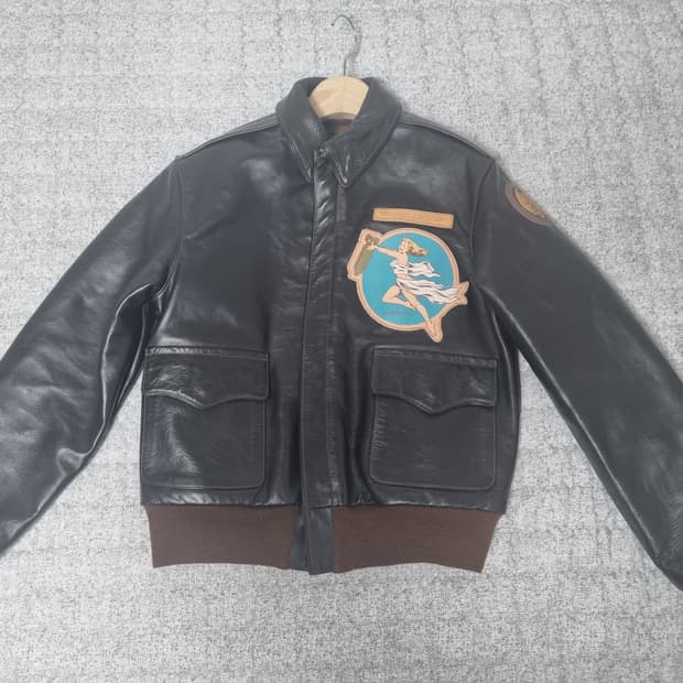 토이즈맥코이 a-2 'the body' 38사이즈