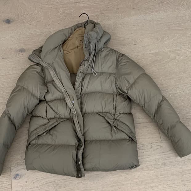 텐씨 알파인 패딩