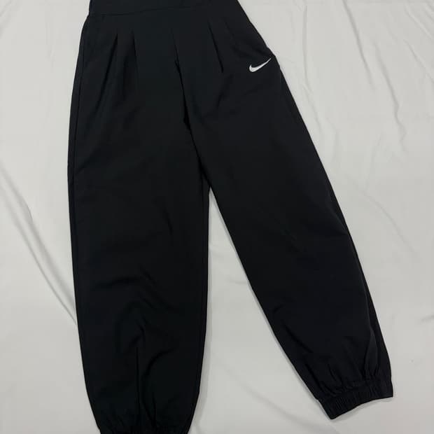 나이키 스우시 하이웨스트 우븐 나일론 조거 팬츠