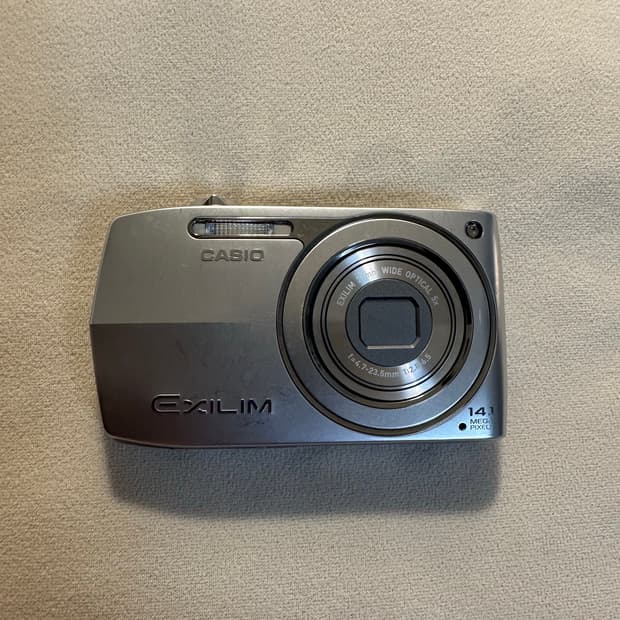 카시오 엑슬림 z2000 디카/디지털카메라