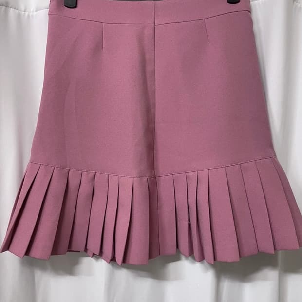 핑크 플리츠 미니 스커트