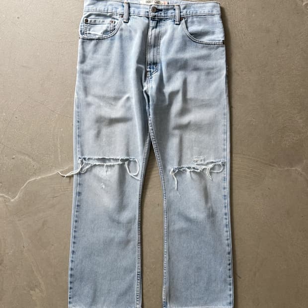  Levi's 517 Bootcut Denim Pants