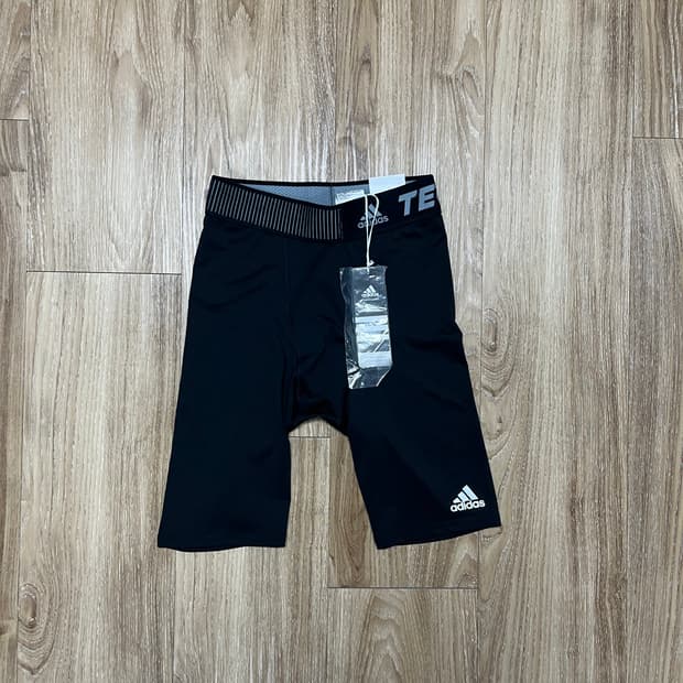 (새상품) 아디다스 언더레이어 테크핏 9" 반바지 L