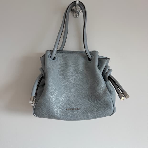 마이클코어스(MICHAEL KORS) 레더 숄더백