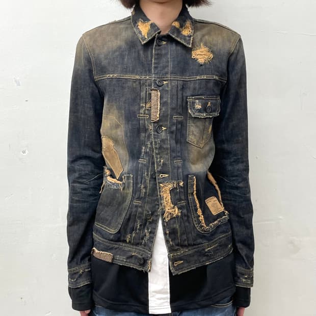 Distressed patchwork washed denim jacket