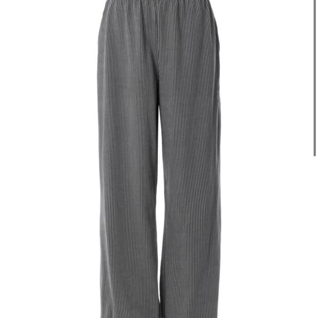 탠스댄스(파히섬) stripe easy pants_black