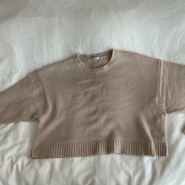 미우미우 크롭니트