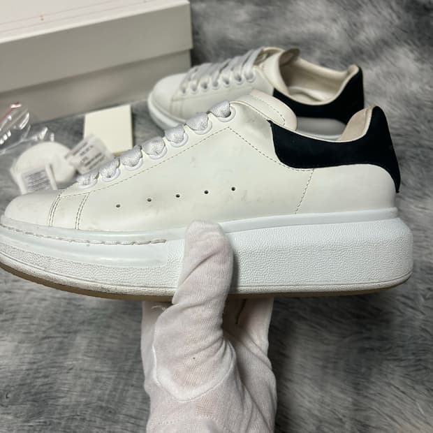 [35 size] 알렉산더 맥퀸 오버솔 스니커즈