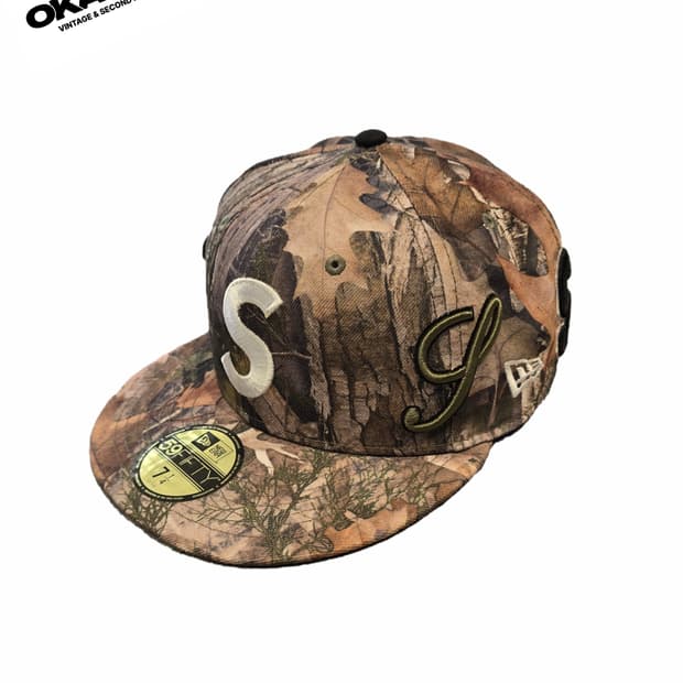 Supreme  멀티 S 로고 뉴에라 트루팀버 카나티 카모 