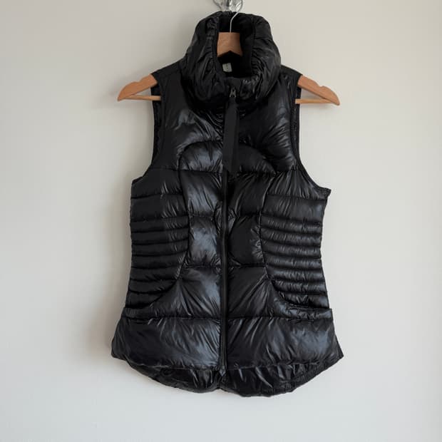 룰루레몬(Lululemon) 패딩베스트