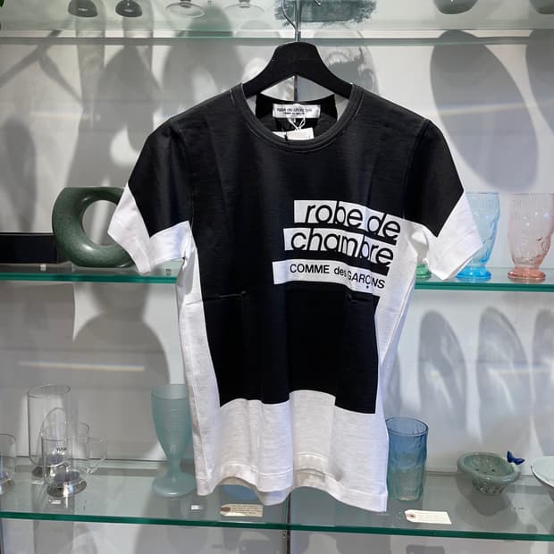 COMME DES GARÇONS logo teet