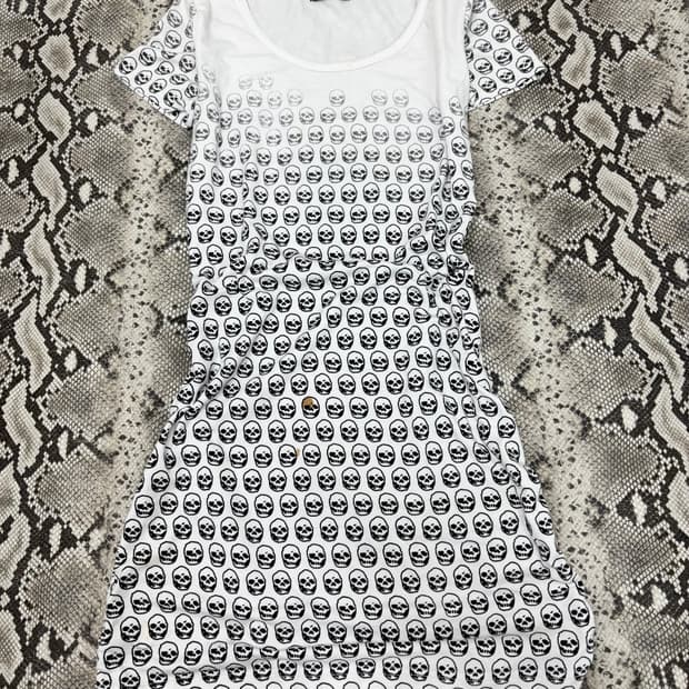“Garnet” Kitsch Mood Skull Long Tee