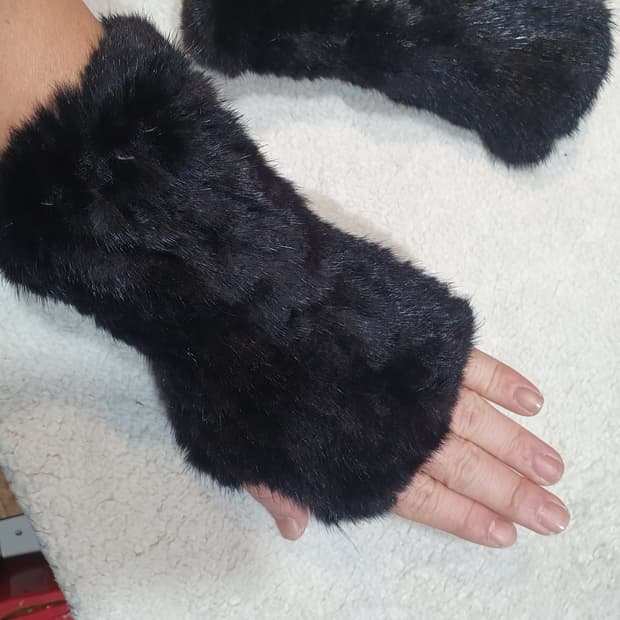 블랙 퍼 손목 워머 토시