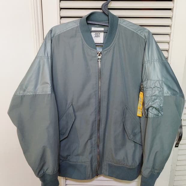 85 쥬시쥬디 오버핏 야상 MA-1 자켓