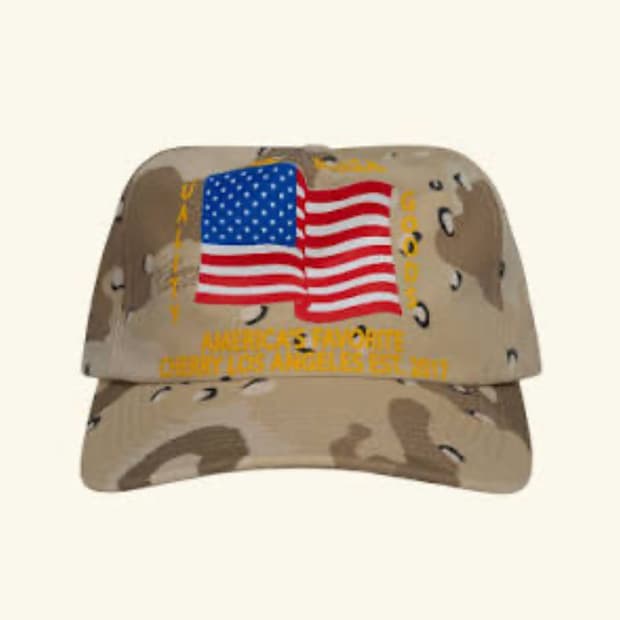 Cherry LA 카모 성조기캡