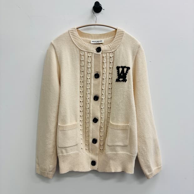 애슐리 윌리엄스(Ashley Williams) 로고 패치 케이블 가디건