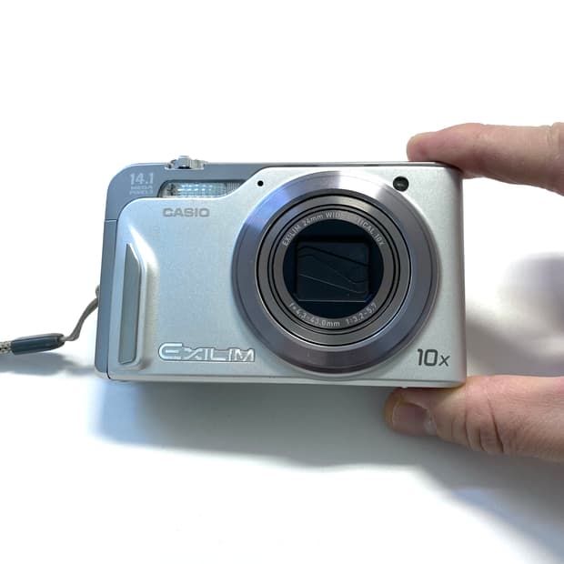 카시오 엑슬림 EX-H15 디지털 카메라