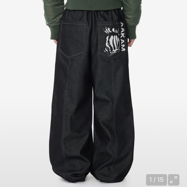 아캄 Knee Pin-tuck Printed Denim Pants 