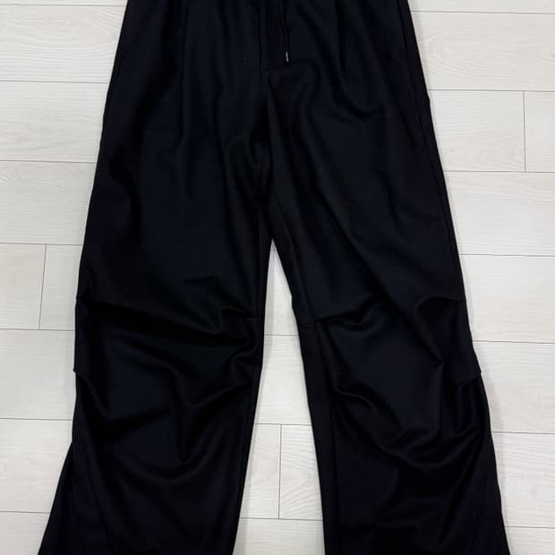 준지 솔리드 울 ZIP SLIT 와이드 팬츠 48사이즈 팝니다