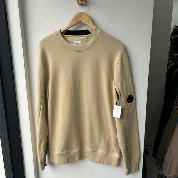 16685 - C.P 컴퍼니 렌즈 맨투맨