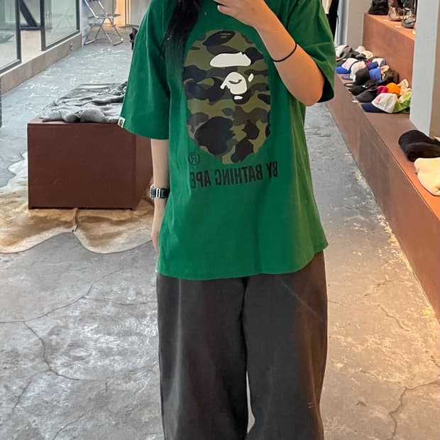 베이프 빅카모 컬리지 반팔 H664