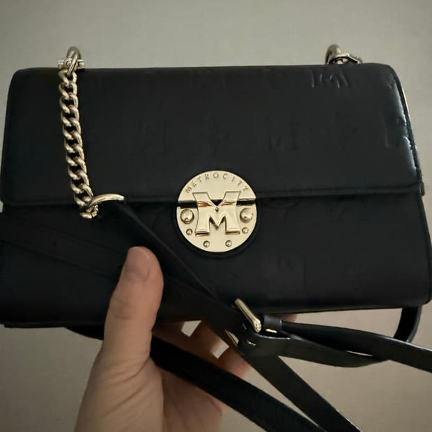 메트로시티정품가방거의새거