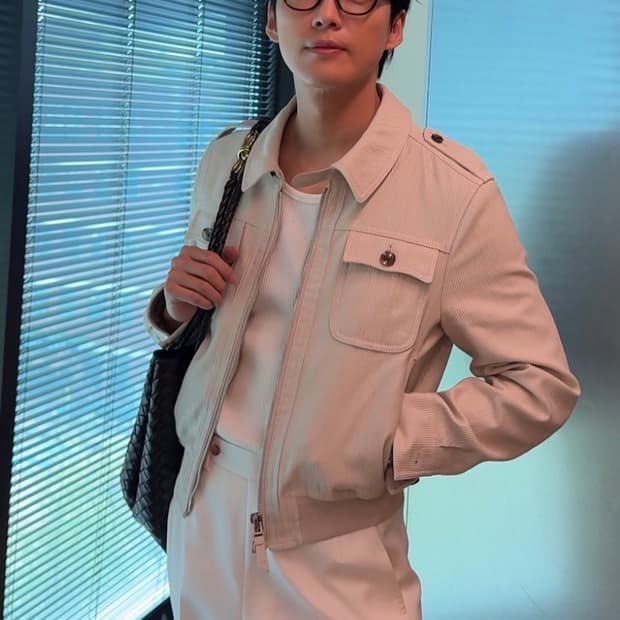 톰포드 배틀코듀로이 54사이즈