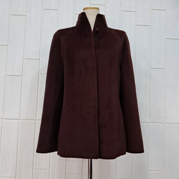 한섬 MINE 모 버건디 하이넥 여성 코트 66