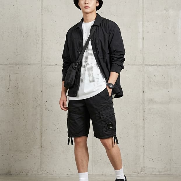 C.P. COMPANY 씨피컴퍼니 렌즈 와펜 카고 반바지 블랙